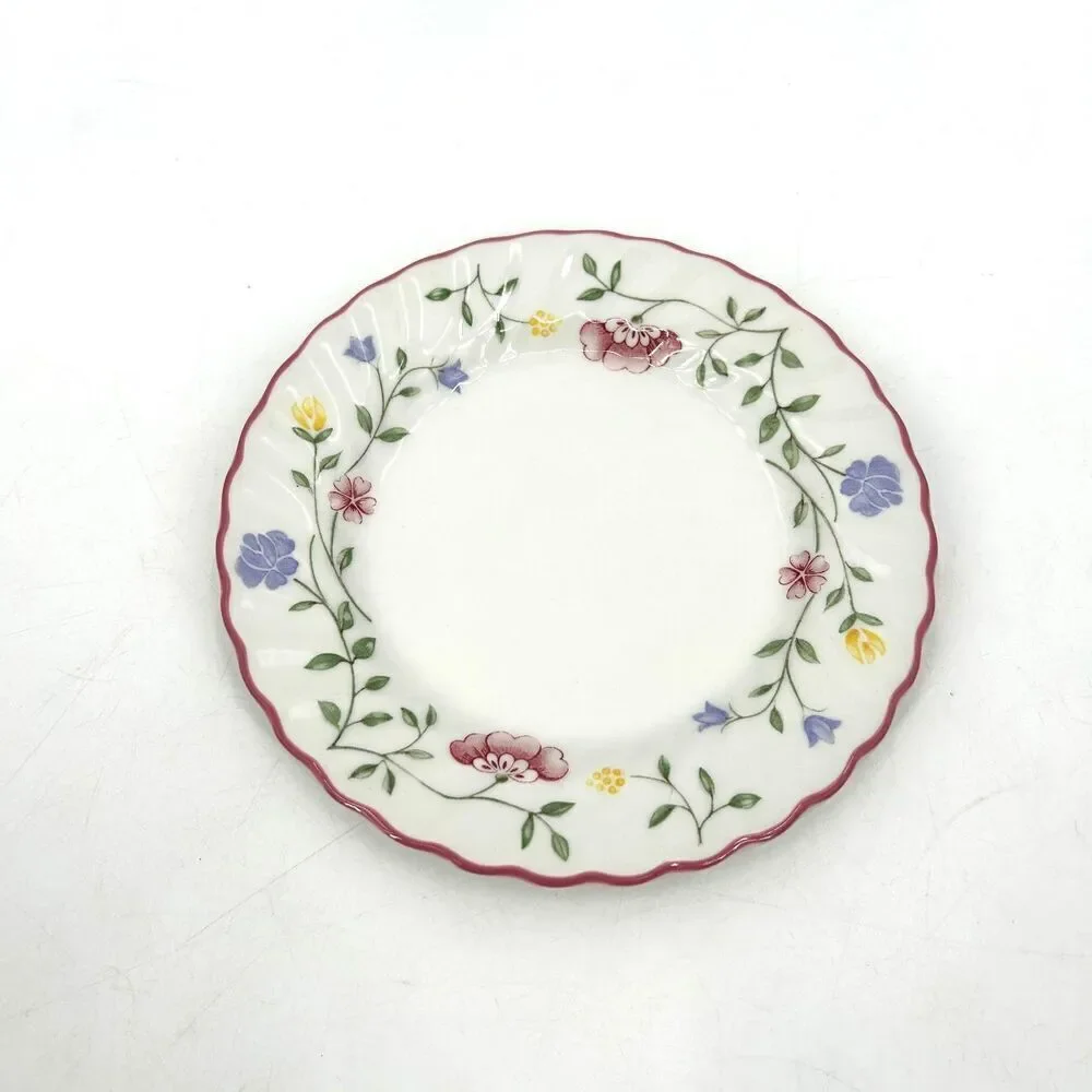 JOHNSON BROS. Set of 4 Vintage White Floral England Bread & Butter Plate 6.25